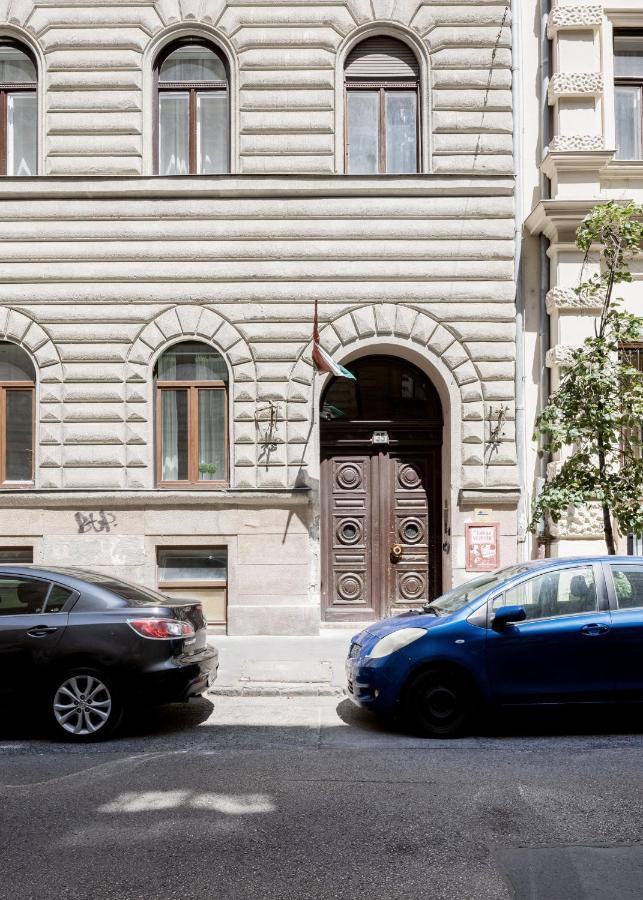 Luxe, Historic Home Near Downtown Landmarks 19Th Century Budapest Eksteriør billede